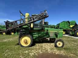 2001 John Deere 6700 Image