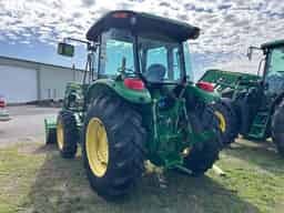 2010 John Deere 5085M Image