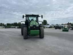 2022 John Deere 8R 250 Image