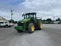 2022 John Deere 8R 250 Image