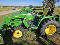 2023 John Deere 3032E Image
