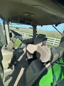 2024 John Deere 8R 340 Image