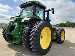 2022 John Deere 8R 230 Image