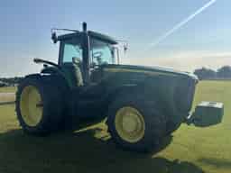 2004 John Deere 8420 Image
