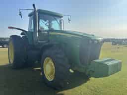 2004 John Deere 8420 Image