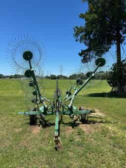John Deere 702 Image