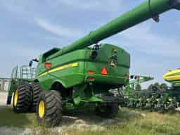 2019 John Deere S780 Image