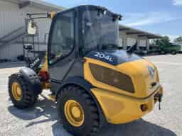 2022 John Deere 204L Image