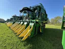 2023 John Deere CP770 Image