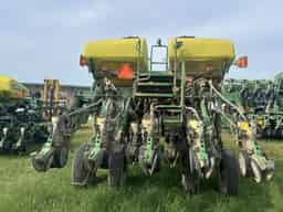 2009 John Deere 1790 Image