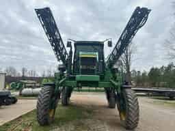 2000 John Deere 4700 Image