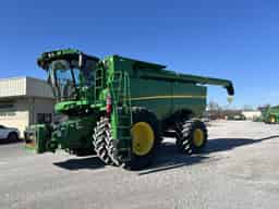 2023 John Deere S780 Image