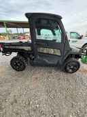 2018 John Deere XUV 835M Image