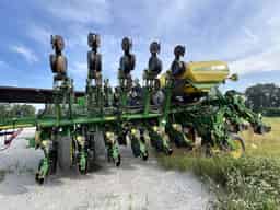 2009 John Deere 1790 Image