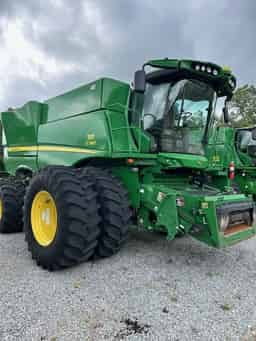 2021 John Deere S780 Image