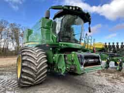 2023 John Deere S780 Image
