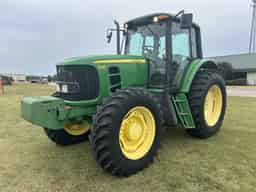 2009 John Deere 7330 Image
