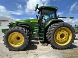 2024 John Deere 8R 370 Image