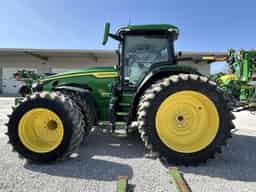 2024 John Deere 8R 230 Image