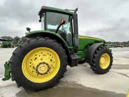 2004 John Deere 8420 Image
