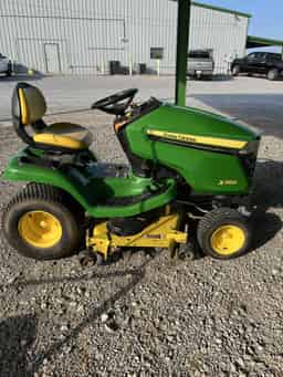 2016 John Deere x380 Image
