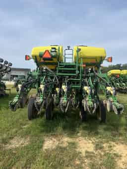 2013 John Deere 1790 Image