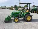 2016 John Deere 3032E Image