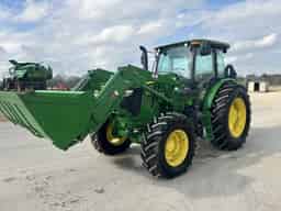2022 John Deere 6105E Image