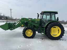 2022 John Deere 6105E Image