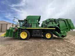 2021 John Deere CP690 Image
