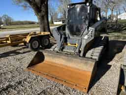 2022 John Deere 333G Image