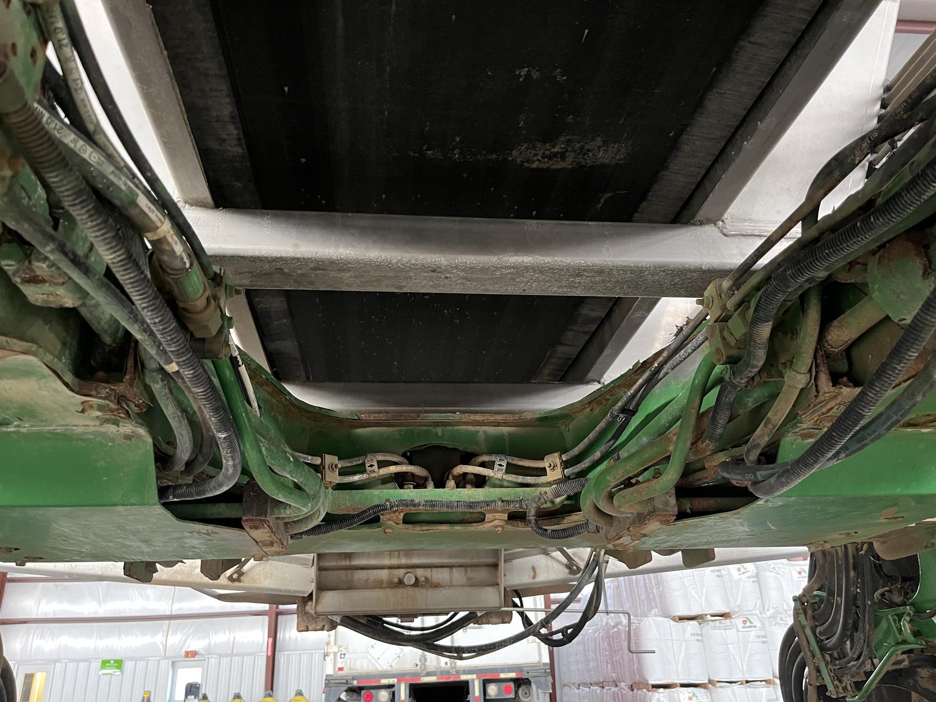 2019 John Deere R4038 Image