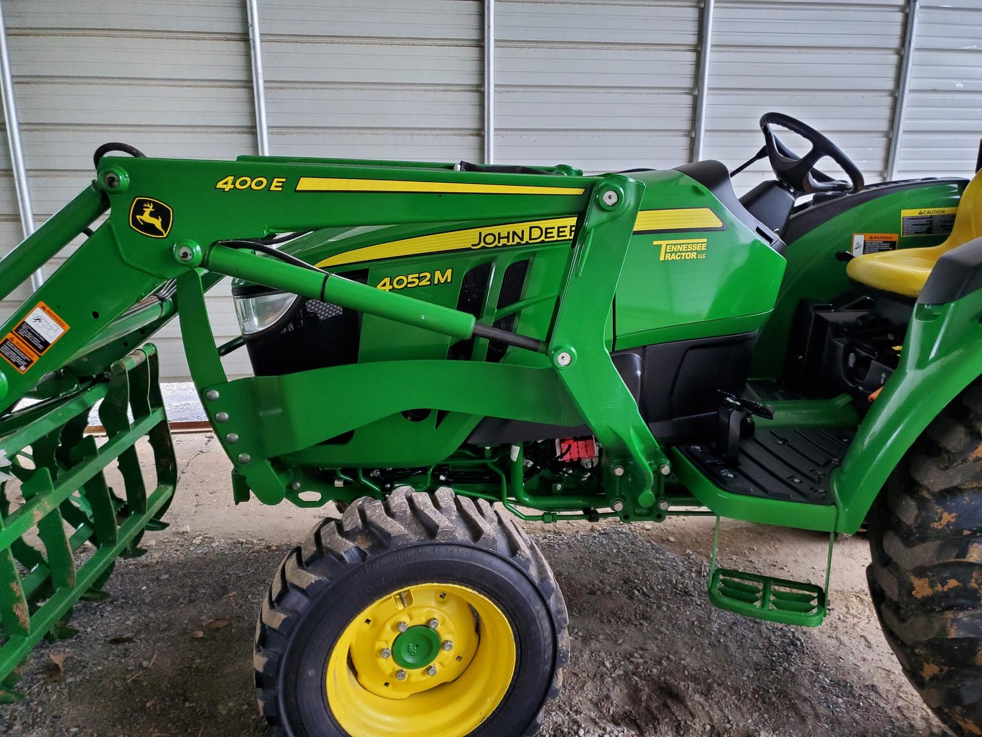 2022 John Deere 4052M Image
