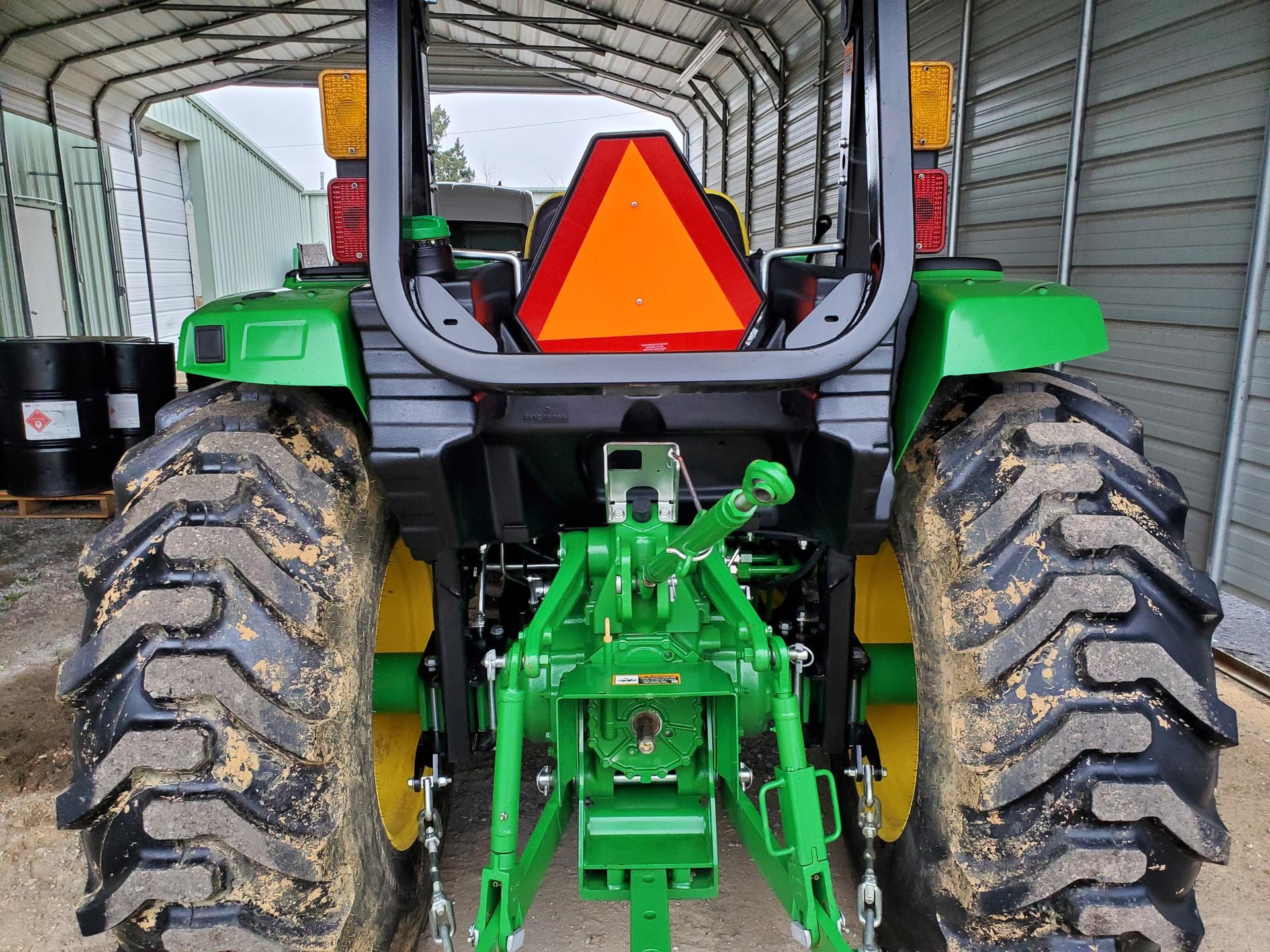2022 John Deere 4052M Image