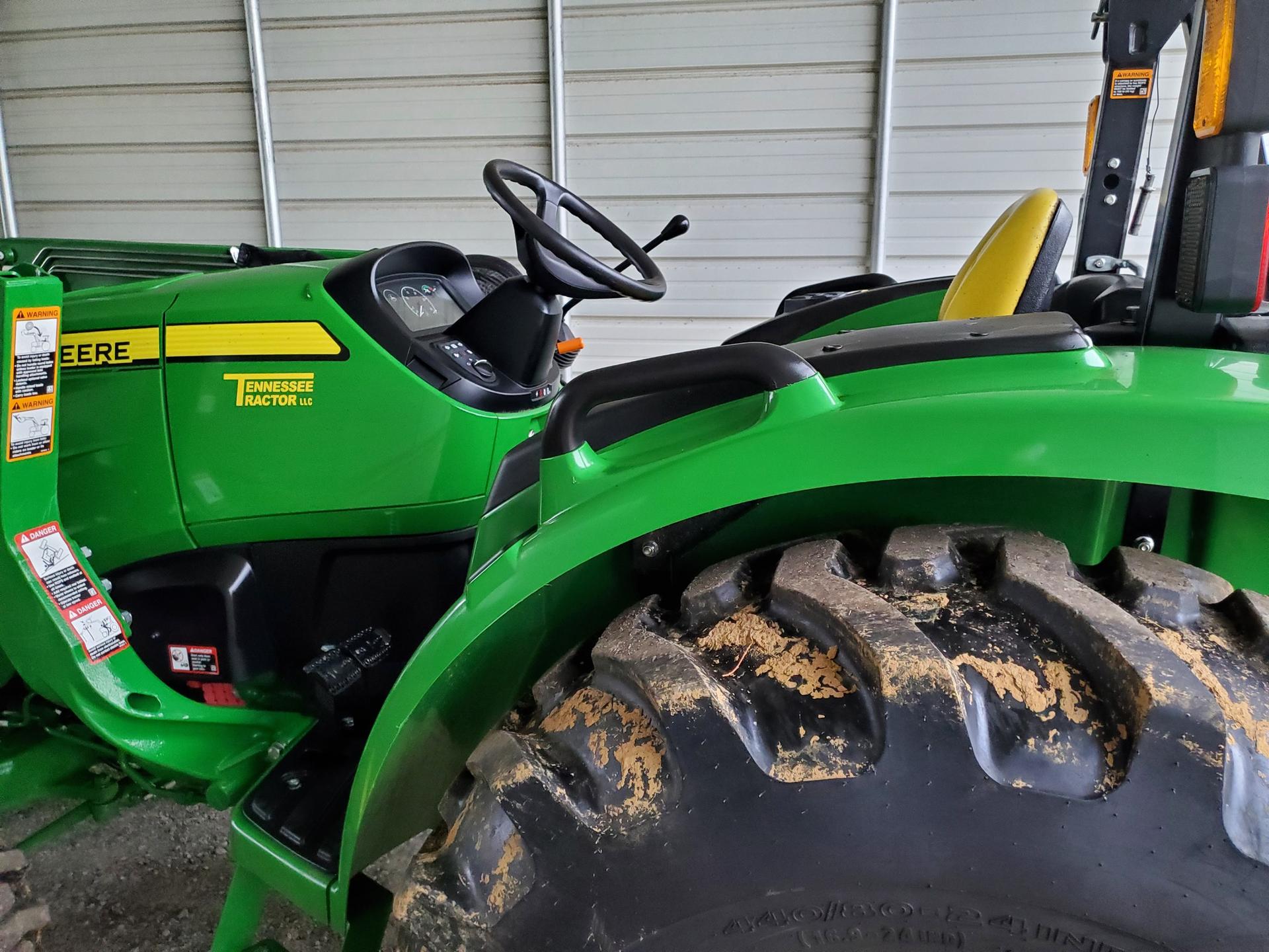 2022 John Deere 4052M Image