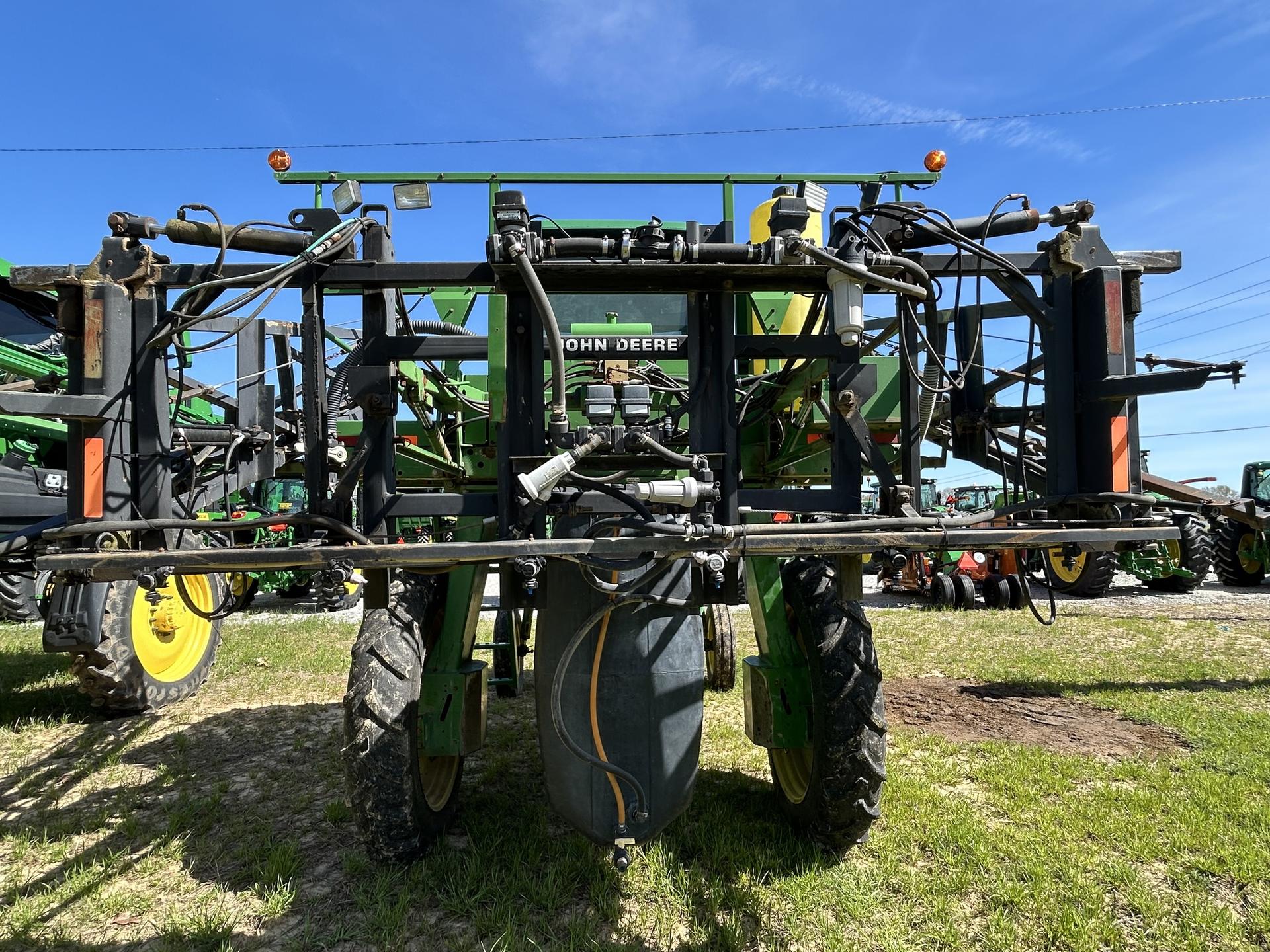 2001 John Deere 6700 Image