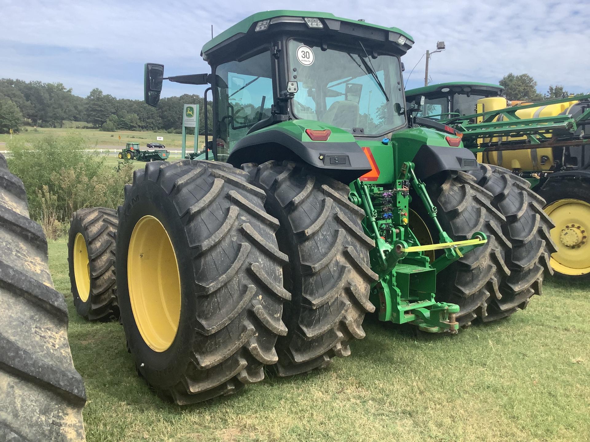 2021 John Deere 8R 410 Image