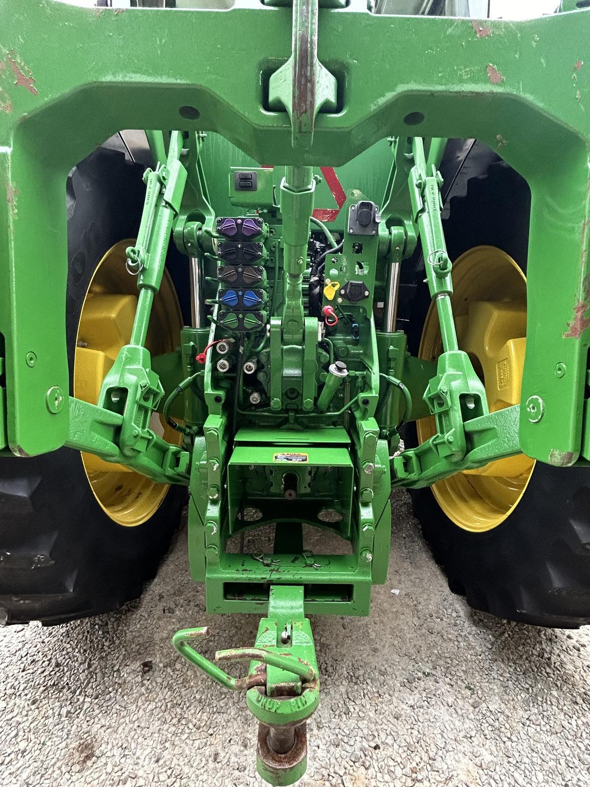 2018 John Deere 8320R Image
