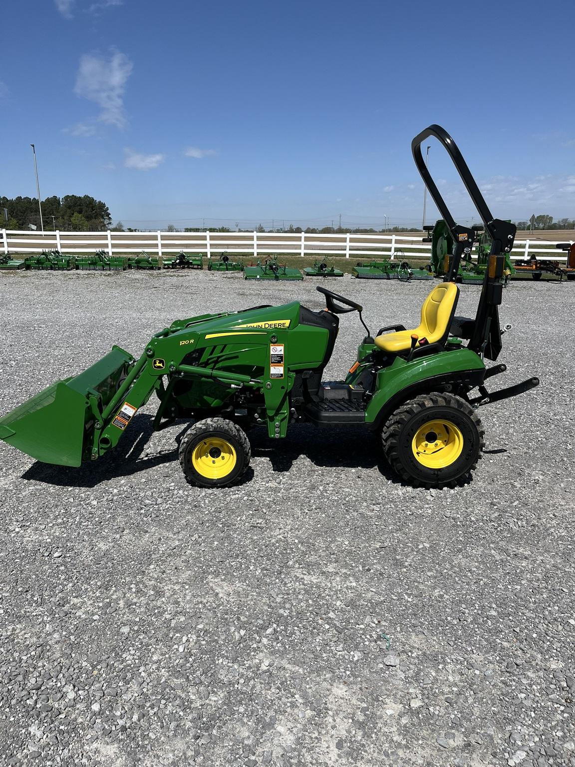 2023 John Deere 1023e Image