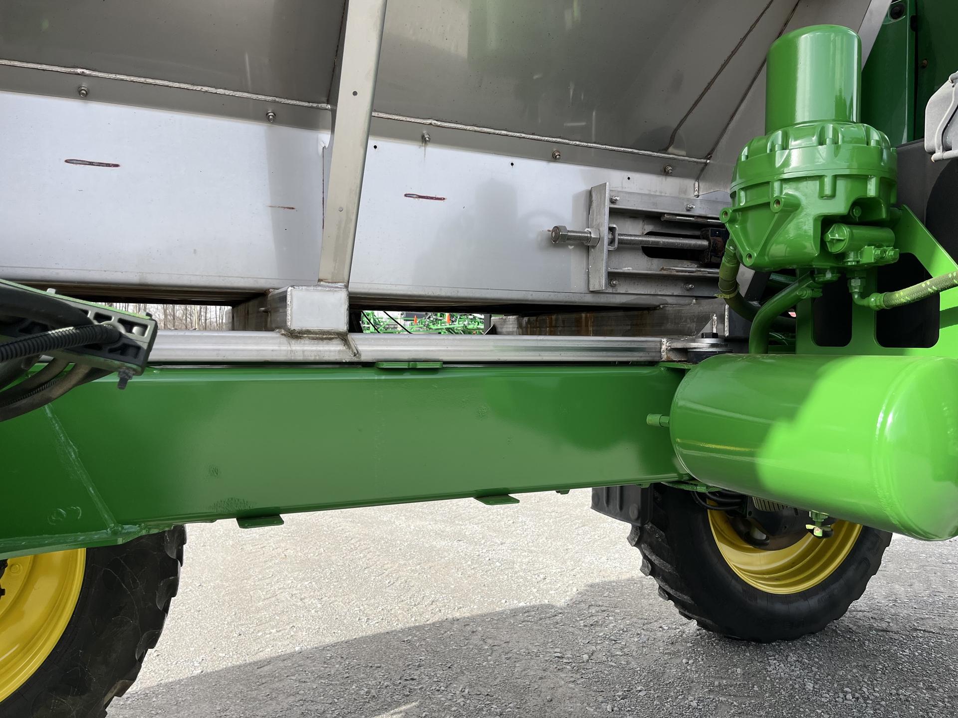 2021 John Deere R4045 Image
