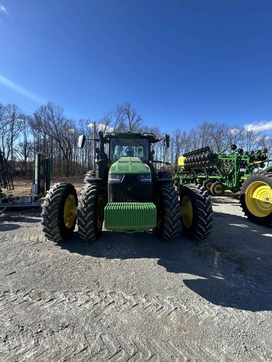 2022 John Deere 8R 230 Image