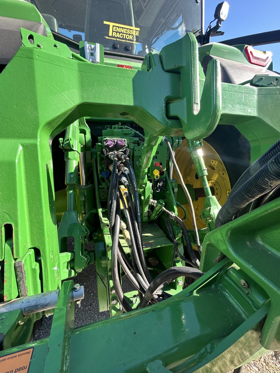 2022 John Deere 8R 230 Image