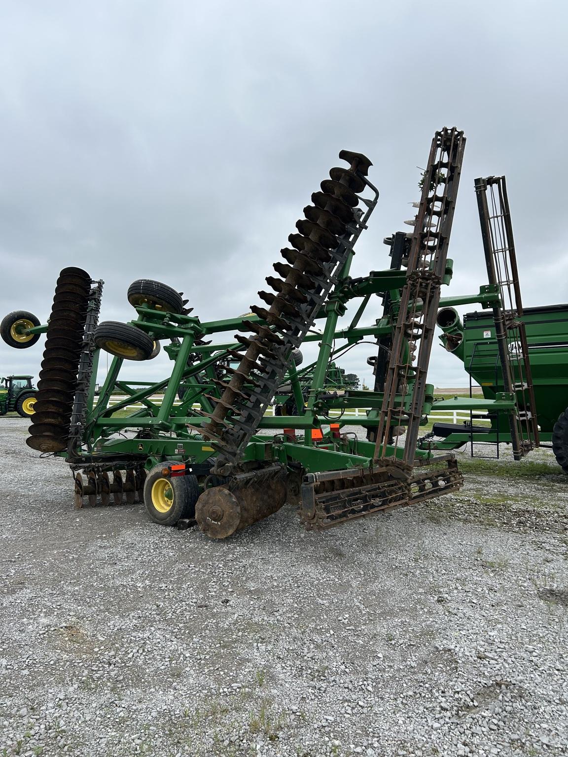 2014 John Deere 2623VT Image