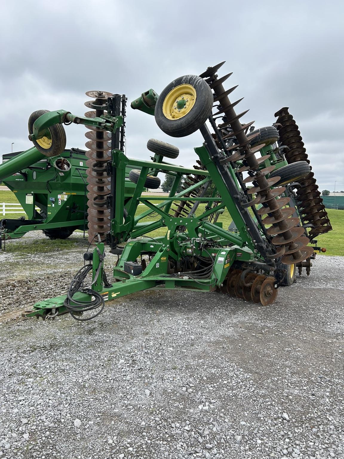 2014 John Deere 2623VT Image