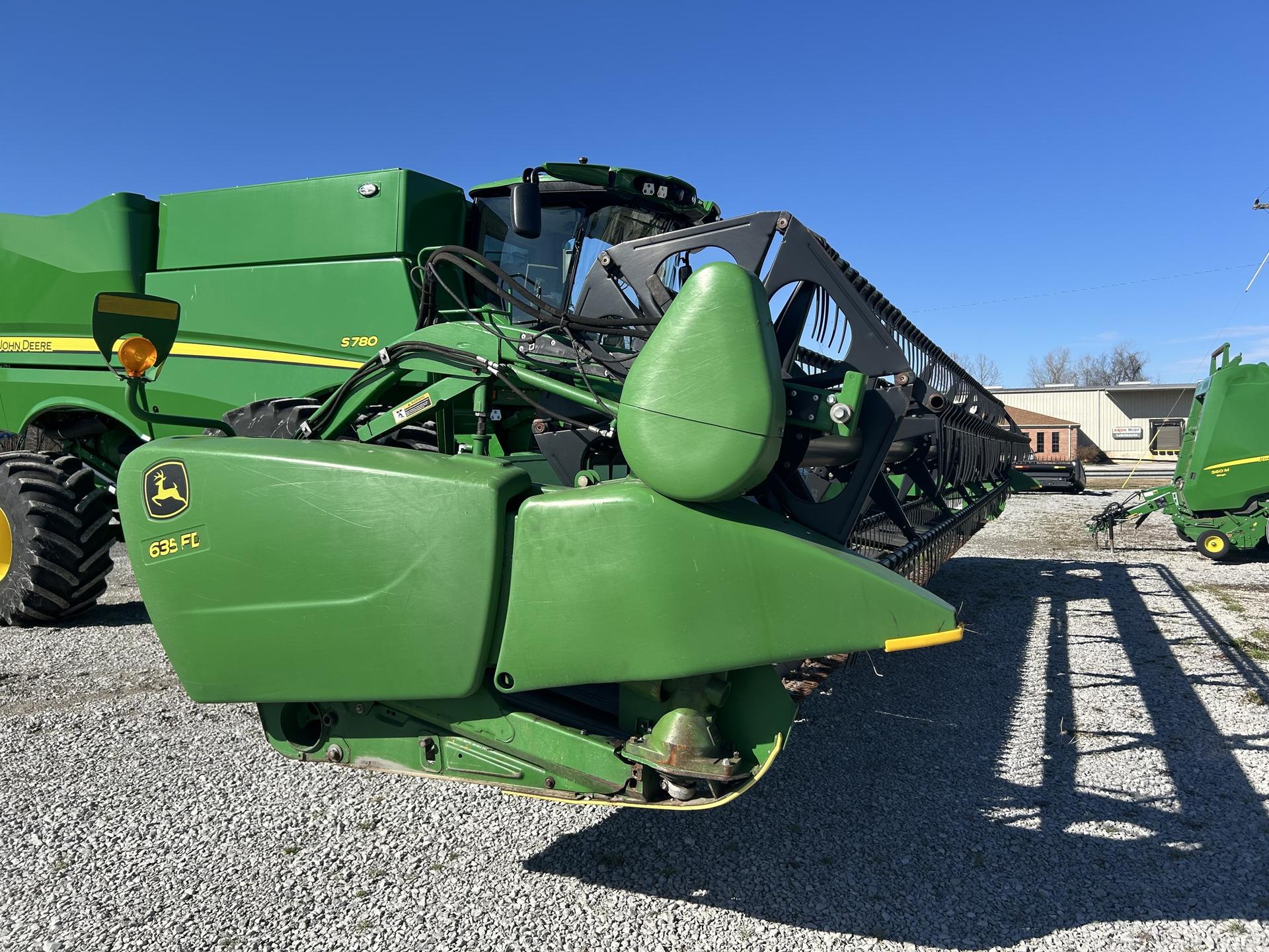 2012 John Deere 635FD Image