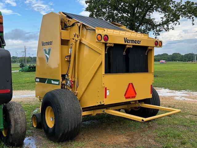 2019 Vermeer 605N Image