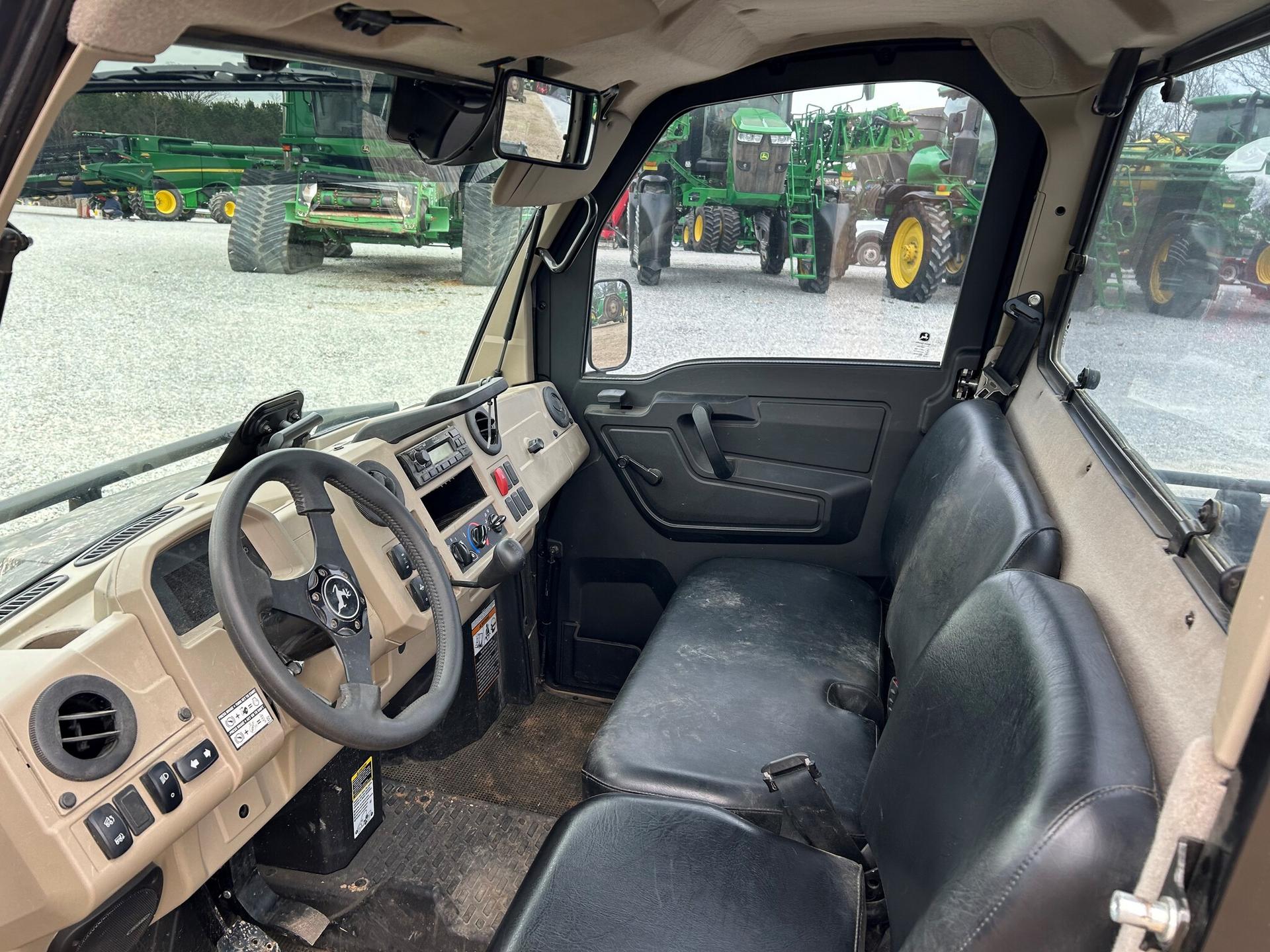 2022 John Deere 835R Image