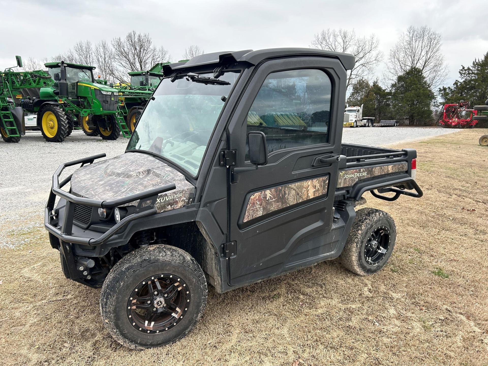 2022 John Deere 835R Image
