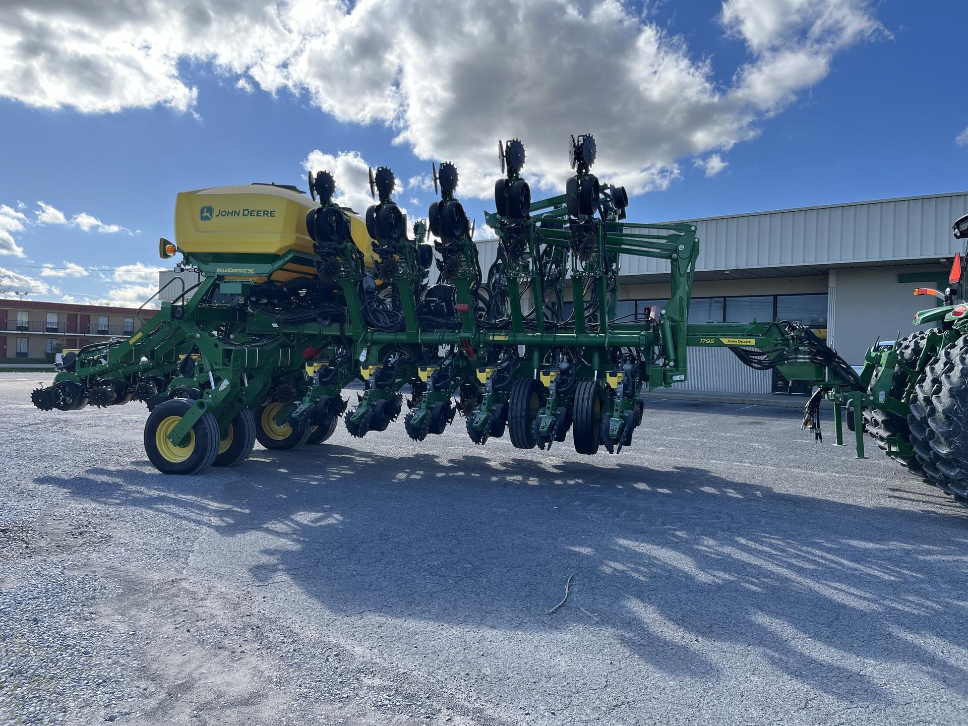 2022 John Deere 1795 Image