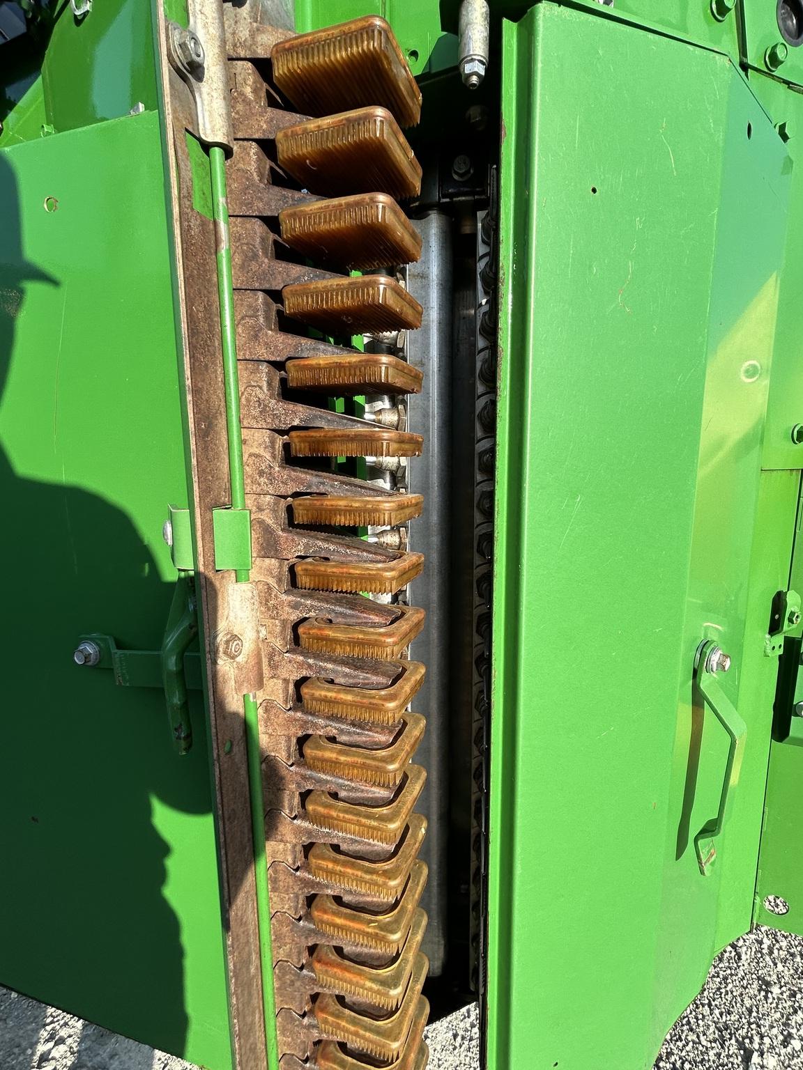 2021 John Deere CP690 Image